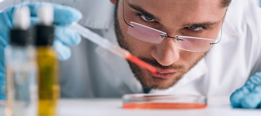 Програма медичних гарантій - 2021 рік: специфікації та умови закупівлі первинної та екстреної медичної допомоги